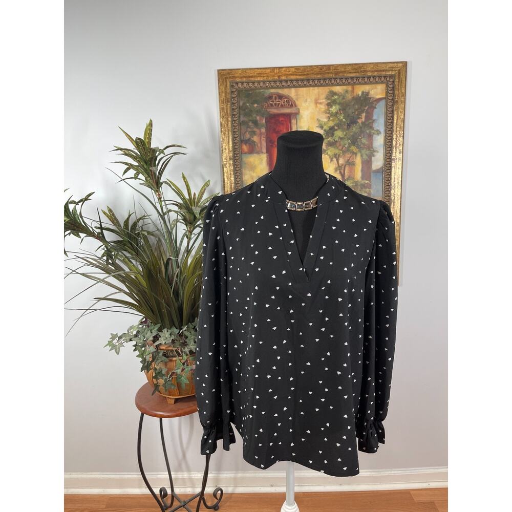 Shein Blouse Top Women' 8/10 Black Love Heart Print Romantic Whimsigoth Feminine